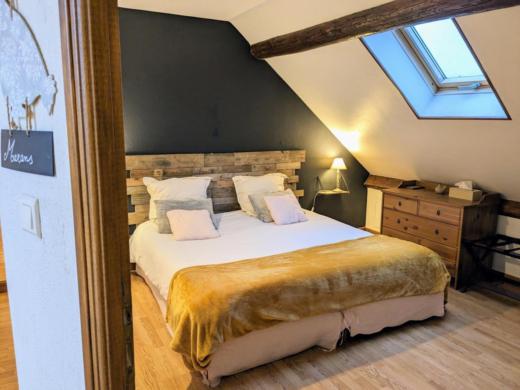 La Cle Des Champs B&B Marigny-les-Reullee Екстер'єр фото