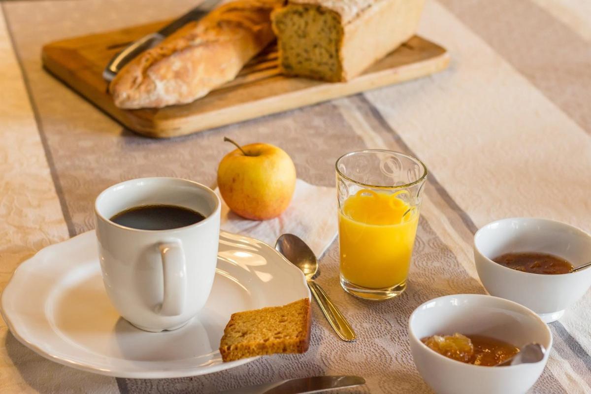 La Cle Des Champs B&B Marigny-les-Reullee Екстер'єр фото